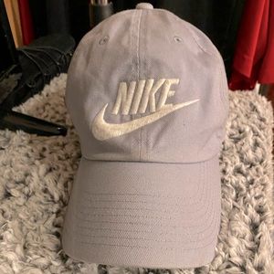 NikeSportswear Heritage86Futura Washed BaseballHat